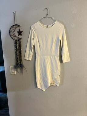 Cefian U.S.A. White 3/4 Sleeve Asymmetrical Hem Bodycon Dress